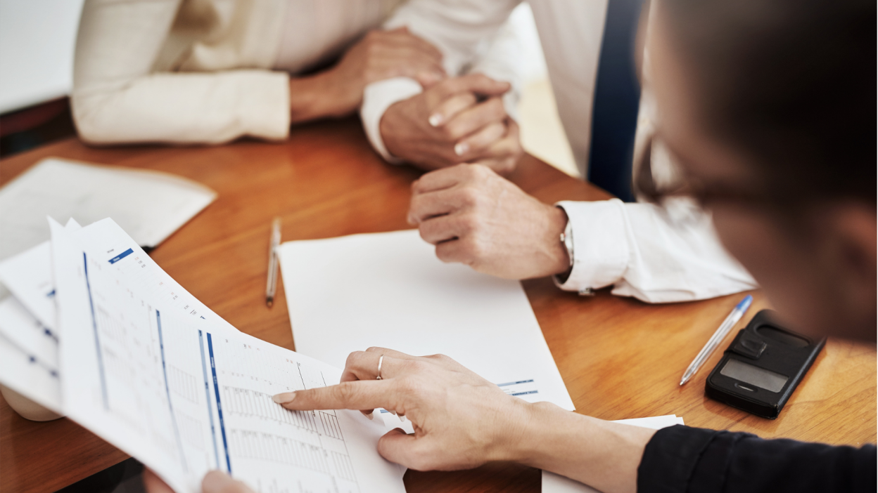 When to Hire a Financial Advisor for Your Business
